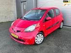 Toyota Aygo 1.0-12V + Automaat, Gebruikt, 4 stoelen, 68 pk, Origineel Nederlands