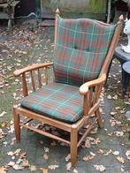 Vintage Houten Armstoel met Schotse Ruit Bekleding, Antiek en Kunst, Ophalen