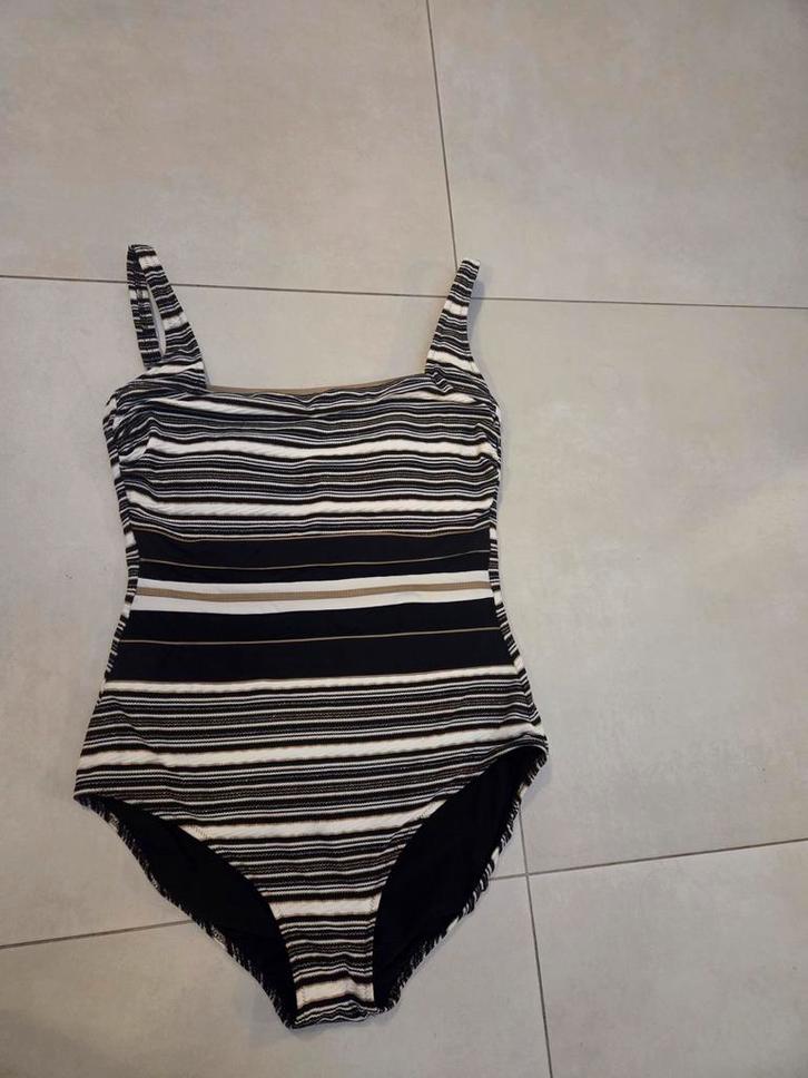 Gottex badpak maat 44 NIEUWSTAAT, Kleding | Dames, Badmode en Zwemkleding, Zo goed als nieuw, Badpak, Zwart, Ophalen of Verzenden