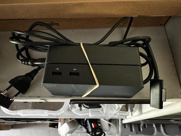 Microsoft Surface Dock (Gen 1) beschikbaar voor biedingen