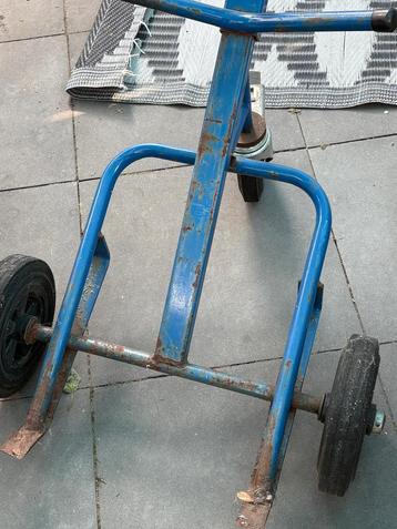 Steekwagen beschikbaar voor biedingen