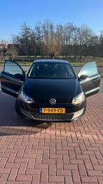 Volkswagen Polo 1.2 Easyline Zwart | Recente APK gehad!, Auto's, Voorwielaandrijving, Euro 5, Metallic lak, 60 pk