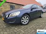 Volvo V60 1.6 T3 Kinetic Automaat!, Gebruikt, 4 cilinders, 150 pk, Blauw