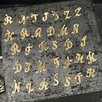 14 karaat gouden letter hangers kettinghanger, Ophalen of Verzenden, Zo goed als nieuw, Goud