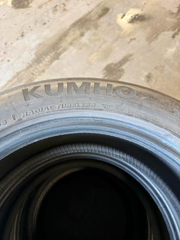Kumho Winterbanden 205/55 /17 ( renault captur 2013-2019 ) beschikbaar voor biedingen