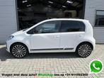 Volkswagen Up! 1.0 high up! / Pano / Camera / PDC / 17", Voorwielaandrijving, Stof, Gebruikt, Wit