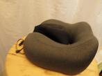 grijs memory foam travel nek kussen van MLVOC + inpakhoesje, Ophalen of Verzenden, Gebruikt, Grijs, Overige vormen