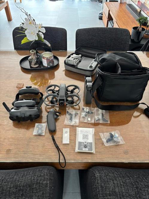 DJI AVATA 2 FLY MORE COMBO & CARE REFRESH, Audio, Tv en Foto, Drones, Zo goed als nieuw, Drone met camera, Ophalen