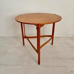 Bijzettafel, rond, hout en hout fineer, Zweeds ontwerp, Ophalen, Gebruikt, 50 tot 100 cm, N.v.t.