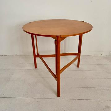 Bijzettafel, rond, hout en hout fineer, Zweeds ontwerp beschikbaar voor biedingen
