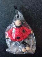 Nieuw gehaakte (sleutel) hanger lieveheerstbeestje  met rond, Ophalen of Verzenden, Nieuw