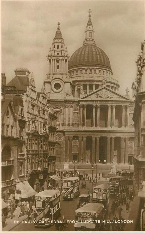 (381-410-011) London St. Pauls Cathedral, Verzamelen, Ansichtkaarten | Buitenland, Engeland, Verzenden