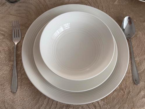 Complete servies sets – ontbijt, diner & meer, Huis en Inrichting, Keuken | Potten en Pannen, Zo goed als nieuw, Pannenset, Ophalen of Verzenden