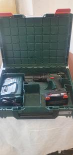 Metabo schroefmachine met radio., Ophalen, Zo goed als nieuw, Boor- en Schroefmachine