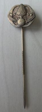 Metalen speldje Marechaussee, Ophalen of Verzenden, Zo goed als nieuw, Merk, Speldje of Pin