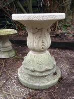 Brocante betonnen tuinset. Tafel 2 krukjes 1 stoel, Tuin en Terras, Ophalen, Zo goed als nieuw, Rond, Overige materialen