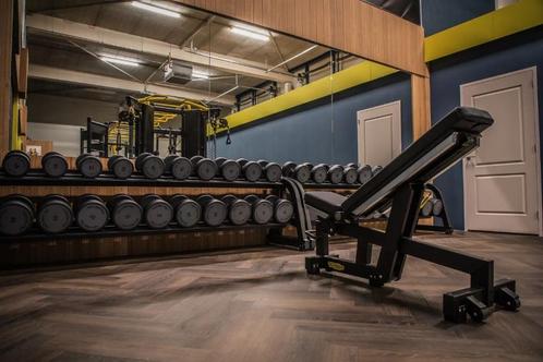 Technodym dumbells met rack, Sport en Fitness, Fitnessmaterialen, Zo goed als nieuw, Dumbbell, Armen, Benen, Borst, Buik, Rug