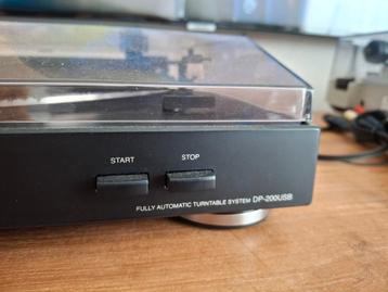Denon DP-200USB automatische platenspeler met USB rec beschikbaar voor biedingen