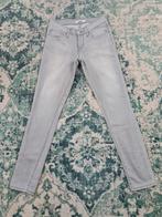 711 Levi’s skinny W28 L30 WMN stretch Tulsi2830 Grijs, Ophalen of Verzenden, Zo goed als nieuw, W28 - W29 (confectie 36), Grijs