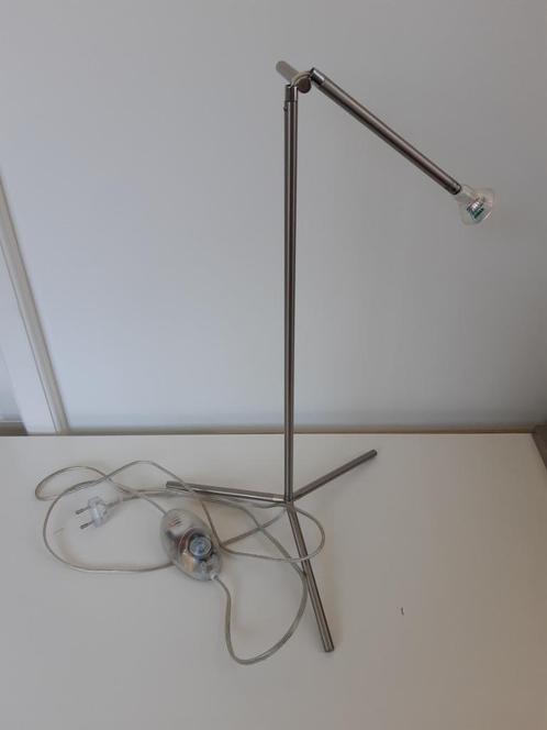 A416 Moderne Bureaulamp Tafellamp Sfeerlamp Design Lamp, Huis en Inrichting, Lampen | Tafellampen, Gebruikt, Minder dan 50 cm