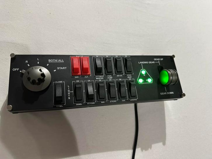 Logitech Pro Flight Switch Multi Panel voor flight simulator, Computers en Software, Joysticks, Zo goed als nieuw, Ophalen of Verzenden