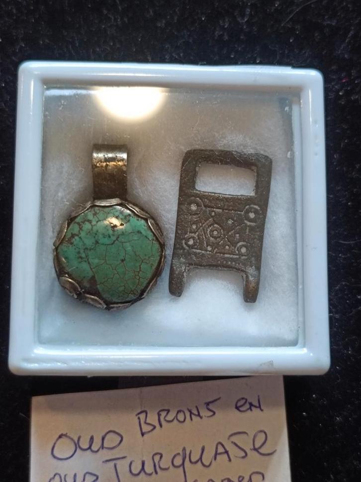Oude Bronzen Hanger met Turquoise & Bronzen Gesp, Antiek en Kunst, Antiek | Koper en Brons, Brons, Ophalen of Verzenden