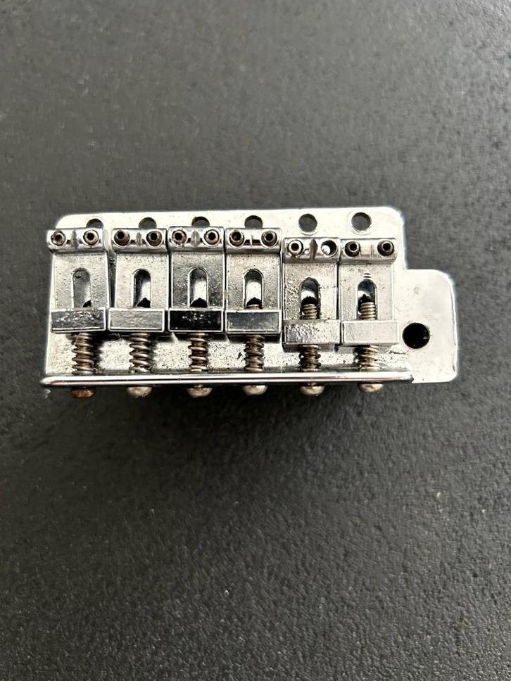 1972 Stratocaster brug en zadels plus toebehoren, Muziek en Instrumenten, Instrumenten | Onderdelen, Gebruikt, Elektrische gitaar