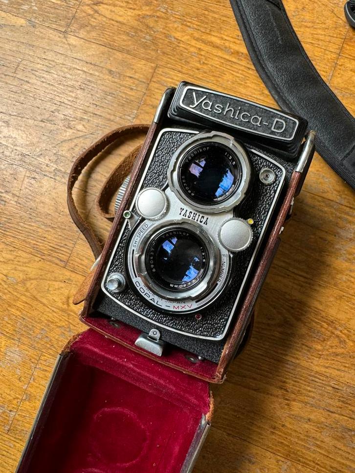 Yashica D 6x6 camera analoog met tas en toebehoren, Audio, Tv en Foto, Fotocamera's Analoog, Zo goed als nieuw, Spiegelreflex