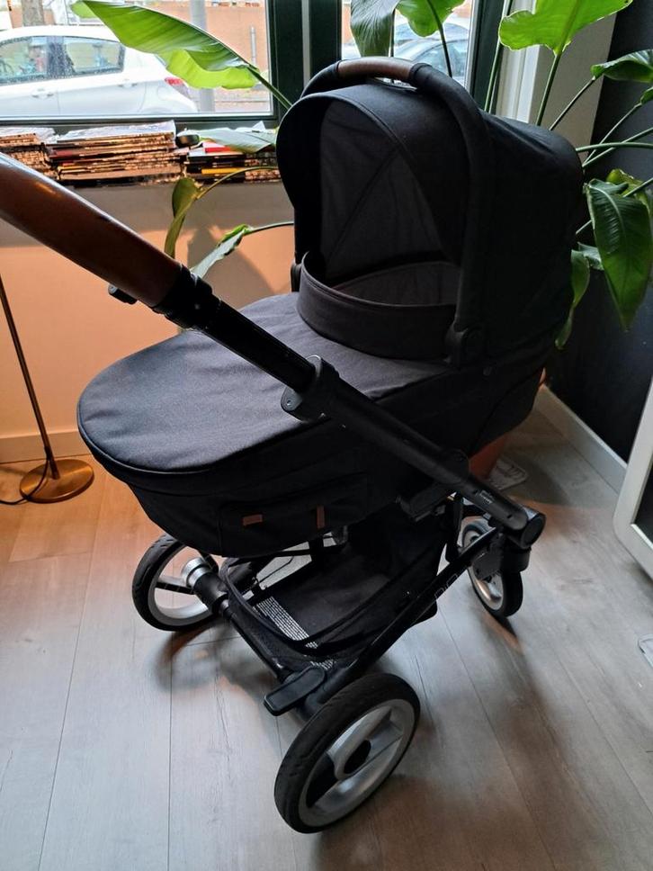 Mutsy NiO Kinderwagen compleet, Kinderen en Baby's, Kinderwagens en Combinaties, Zo goed als nieuw, Kinderwagen, Mutsy, Met reiswieg