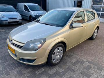 Opel Astra 1.4 16V 5D 2004 beschikbaar voor biedingen