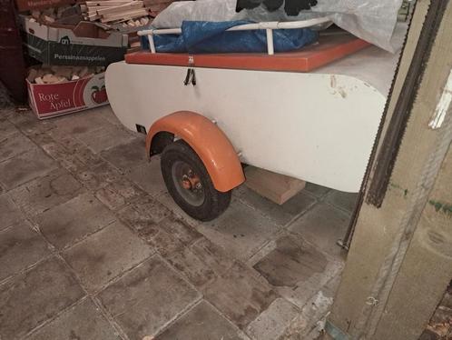 4 persoons tent en oldtimer aanhanger, Caravans en Kamperen, Caravans, Particulier, tot en met 2, 500 - 750 kg, Standaardzit, Eriba
