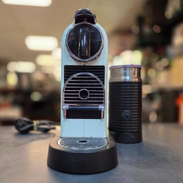Nespresso Citiz & Milk Koffiezetter en melkopschuimer in beschikbaar voor biedingen