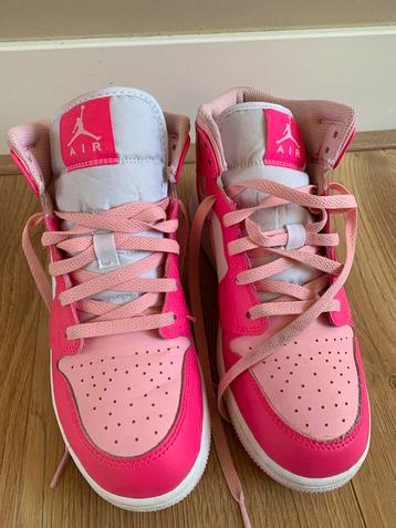 Nike Air Jordan Roze - Maat 39 beschikbaar voor biedingen