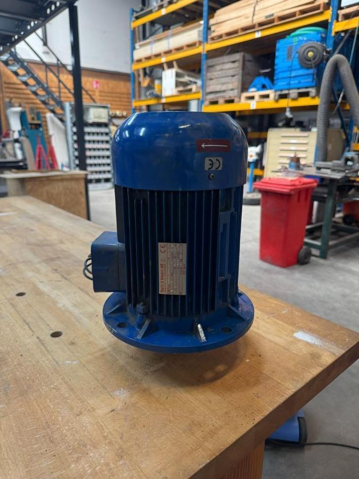 Elektromotor Marin & Maskin 1AT 100L-2, Doe-het-zelf en Verbouw, Motoren, Zo goed als nieuw, Elektromotor, 1800 rpm of meer, Ophalen