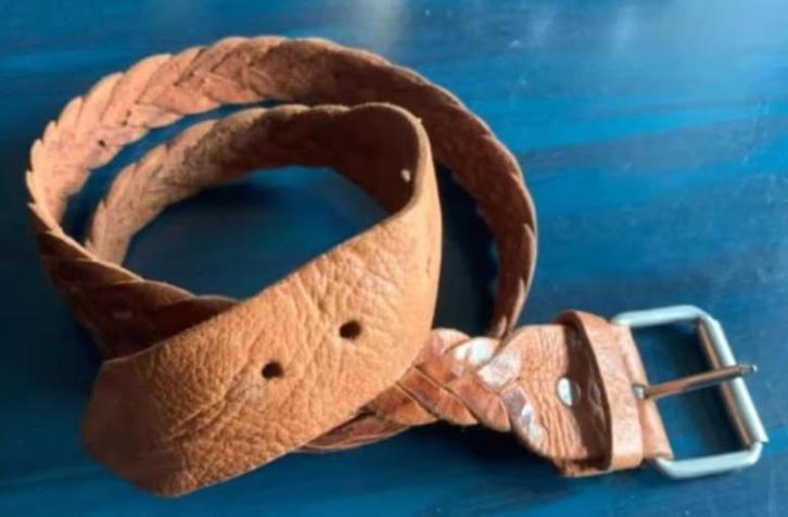 Bruine, gevlochten lederen riem ceintuur leer, leder; 98*2,5, Kleding | Dames, Riemen en Ceinturen, Zo goed als nieuw, 80 tot 90 cm