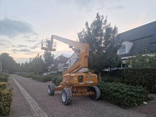 JLG M600J 4x4 hoogwerker hybride knikarmhoogwerker el., Zakelijke goederen, Machines en Bouw | Liften, Steigers en Ladders