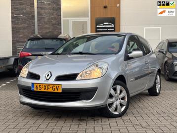 Renault Clio 1.2-16V Rip Curl | Nwe apk | beschikbaar voor biedingen