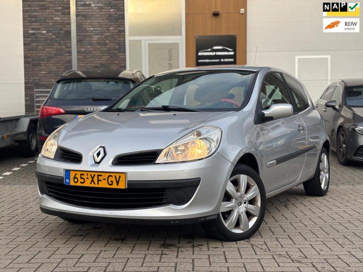 Renault Clio 1.2-16V Rip Curl | Nwe apk |, Auto's, Renault, Bedrijf, Te koop, Clio, ABS, Airbags, Airconditioning, Boordcomputer