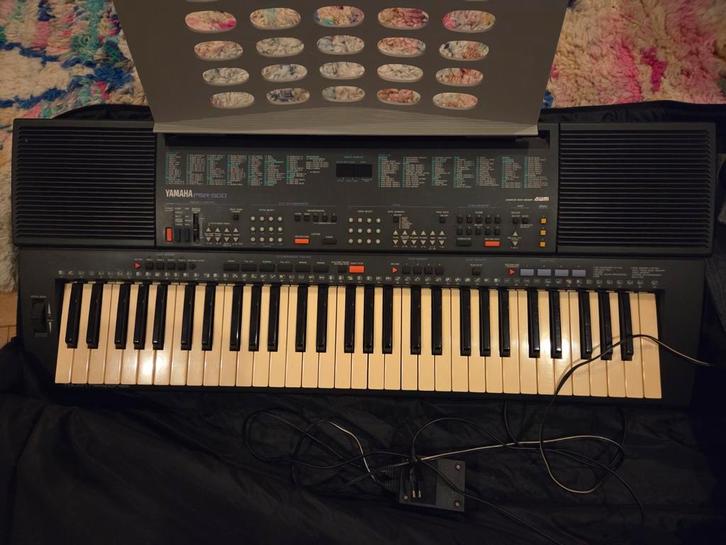 Yamaha keyboard type PSR- 500, Muziek en Instrumenten, Keyboards, Zo goed als nieuw, 61 toetsen, Yamaha, Met standaard, Ophalen