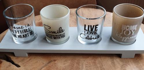 Kaarshouder standaard 4 stuks: Live, Love, Smile, Celebrate!, Huis en Inrichting, Woonaccessoires | Kandelaars en Kaarsen, Nieuw