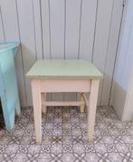 Prachtig! Brocante vintage kruk tafel met opbergvak Frans, Ophalen of Verzenden, Hout
