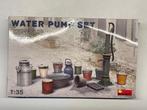 Bouwdoos Miniart 35578 Water pump set (incompleet), Ophalen of Verzenden, Gebruikt, 1:50 of kleiner, Diorama