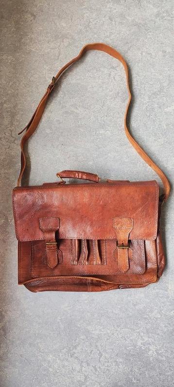 Vintage bruine tuigleren schouder/schooltas, 30x38,5x10 cm beschikbaar voor biedingen