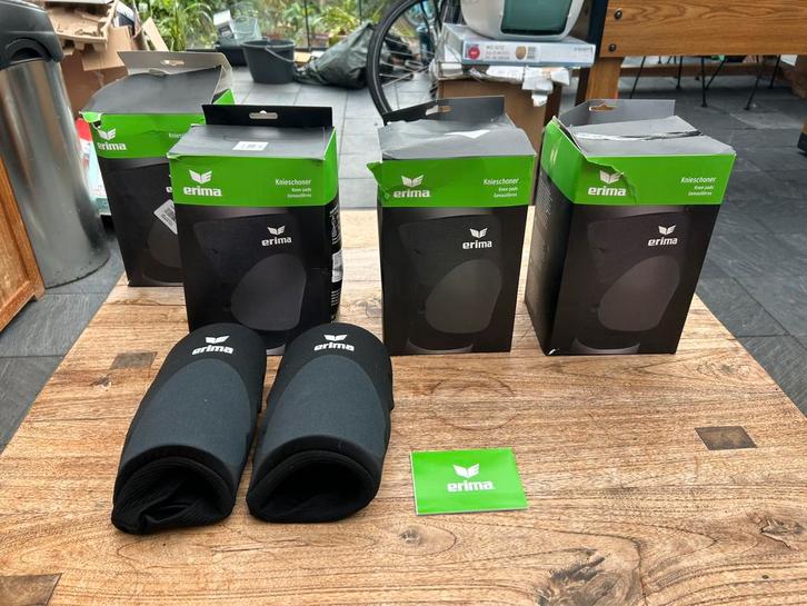 Erima - Volleybal Kniebeschermer - Zwart maat L en M Nieuw!, Sport en Fitness, Volleybal, Nieuw, Bescherming, Ophalen of Verzenden
