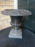 3 tuinvazen vaas smeedijzer gietijzer kerst tuin, Ophalen, Zo goed als nieuw