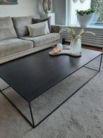 Salontafel Piet Klerkx, zwart hout met dun onderstel, Ophalen, 100 tot 150 cm, 50 tot 100 cm, Zo goed als nieuw