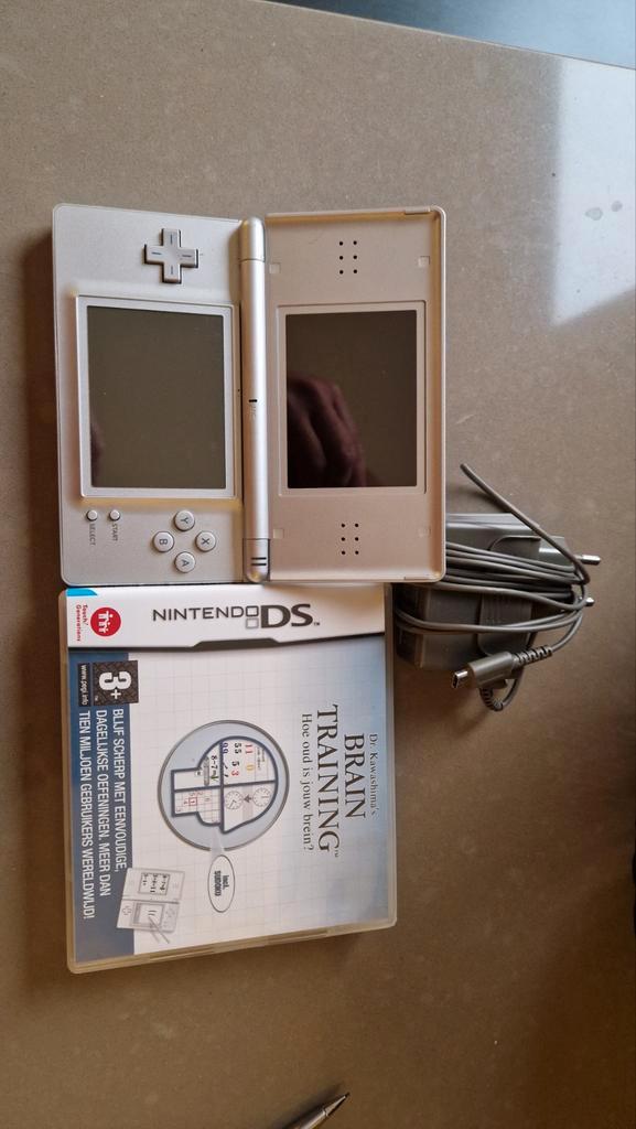 Nintendo DS Phat Zilver + Brain Training, Spelcomputers en Games, Spelcomputers | Nintendo DS, Gebruikt, DS Original of Phat, Zilver