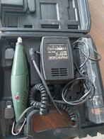 Model en grafeer machine, Doe-het-zelf en Verbouw, Gereedschap | Boormachines, Ophalen of Verzenden, Zo goed als nieuw, 600 watt of meer