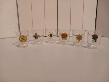 Militaire eenheden Shot glaasjes beschikbaar voor biedingen