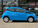 Toyota Aygo 1.0 VVT-i x-play Airco Camera NAP APK !, Voorwielaandrijving, Stof, Gebruikt, Start-stop-systeem